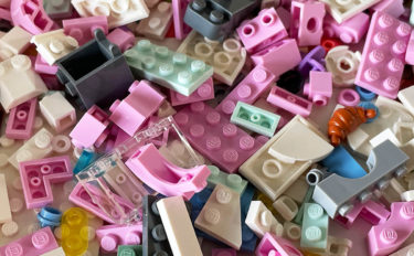 レゴ互換のブロック「LOZ」作ってみたらレゴの素晴らしさがわかった