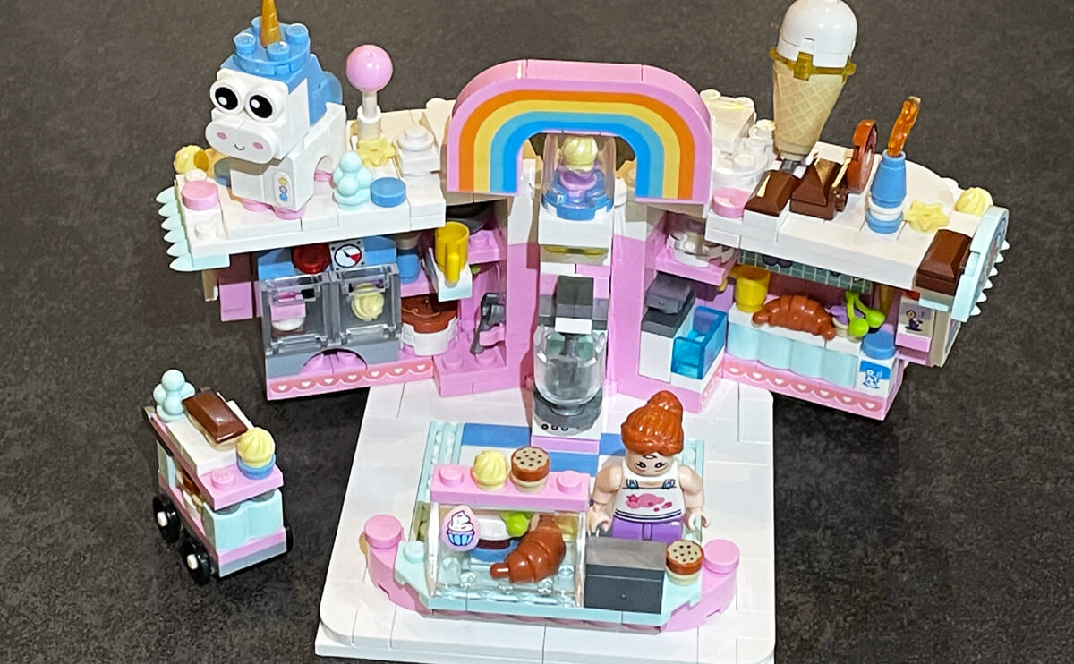 LOZ Mini開くお店シリーズのケーキ屋さんの完成したのがこちら！